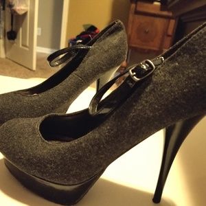 Gorgeous Gray Candies Heels
